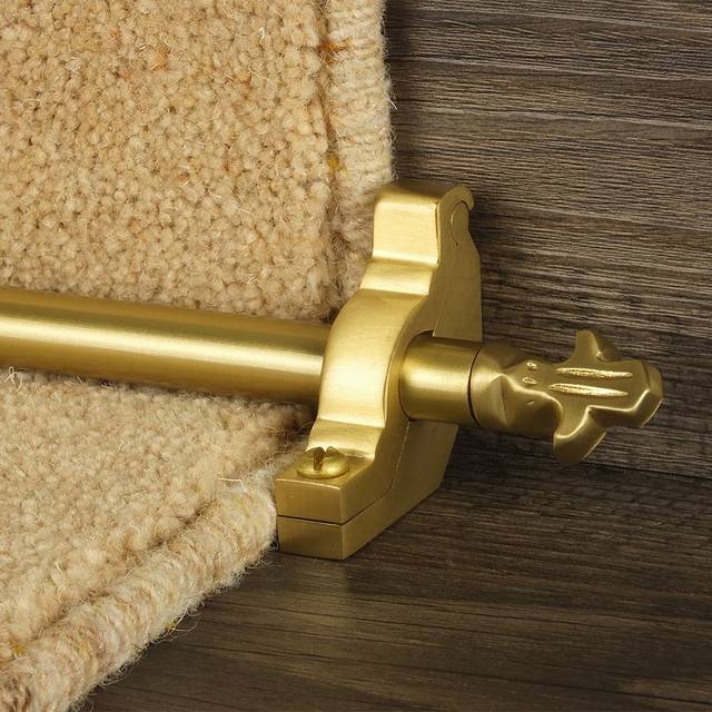 Country Satin Brass Finish Bordeaux Plain Stair Carpet Runner Rods - Rod Length: 98cm (3ft 3in approx.) - Rod Diameter: 5/8&quot; (16mm) Rod Length: R