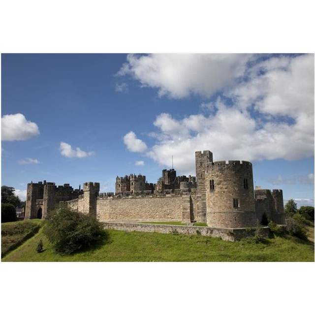Alnwick Castle Northumberland England Poster Print, 36 x 24