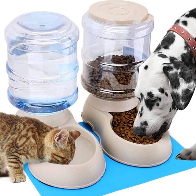 Kibble Food and Water Dispenser, Automatic Drinking Fountain, Drinker and Feeder for Cat/Dog/Pets 3.8L x 2Pcs and Feeding Mat