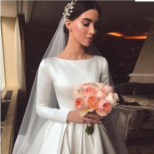 (Ivory) Simple Vintage White Ivory A-line Wedding Dresses Long Sleeves Royal Satin Bridal Gowns Castle Garden Bridal Dresses Custom Made