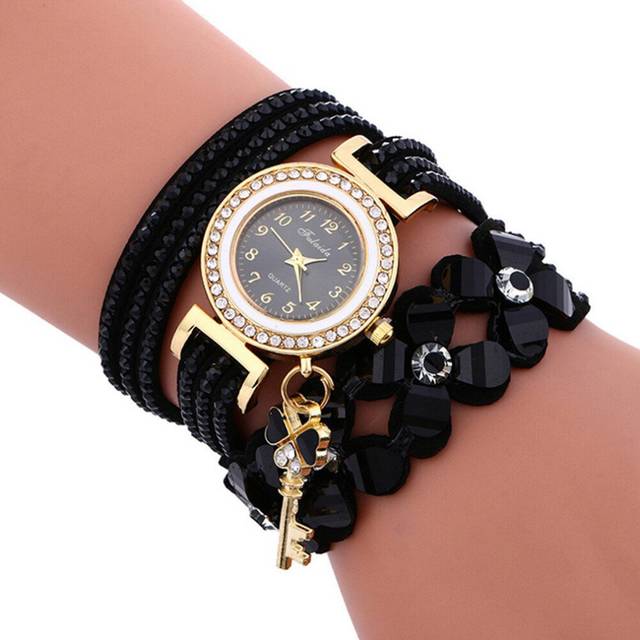 Vintage Women Bracelet Watches Multilayer Strap Roman Numbers Quartz Watch Casual Wristwatches