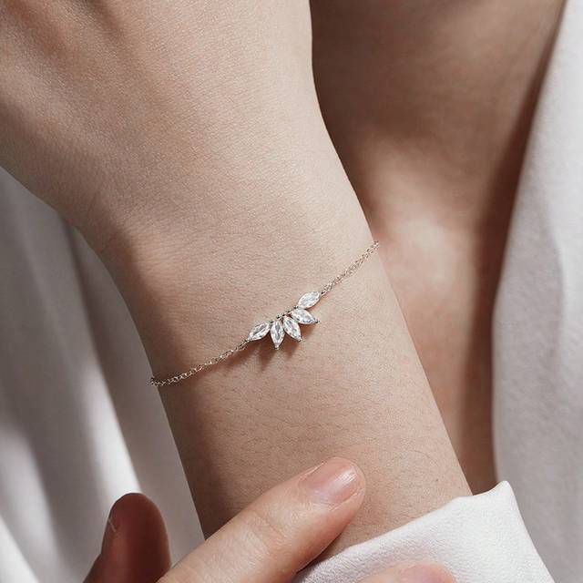 Fashionabel S925 Sterling silver Kubik Zirkonium Häst Ögon Krona & Armband , Perfekt För Dagligt slitage , Alla Hjärtans Dag Och Mors Dag Smycke Prese