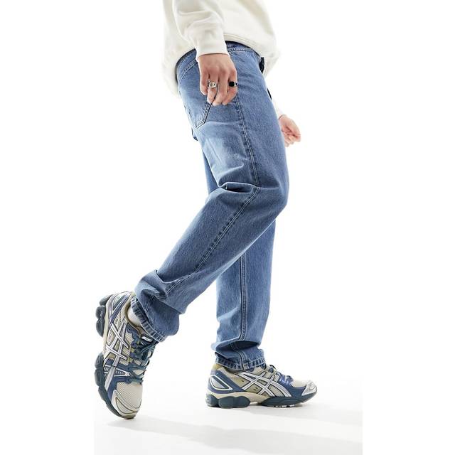 Weekday – Barrel – Blå, avslappnade, avsmalnande jeans i 90-talsstil