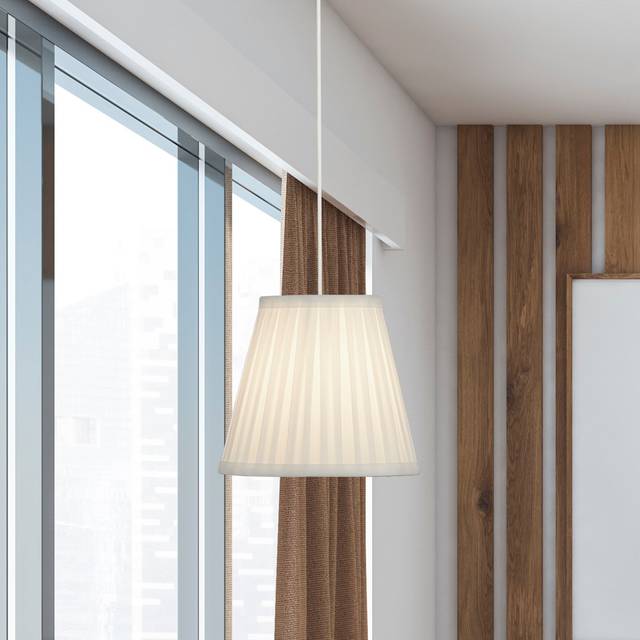 18Cm H Polyester Empire Lamp Shade ( Clip On ) in White (18cm H X 20cm W X 20cm D)