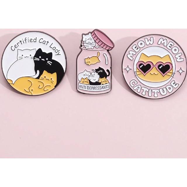 SHEIN 3pcs Cute Cat Enamel Pins Custom Kawaii Multi-Cat Household Brooches Lapel Badges Cartoon Animal Jewelry Gift For Friends