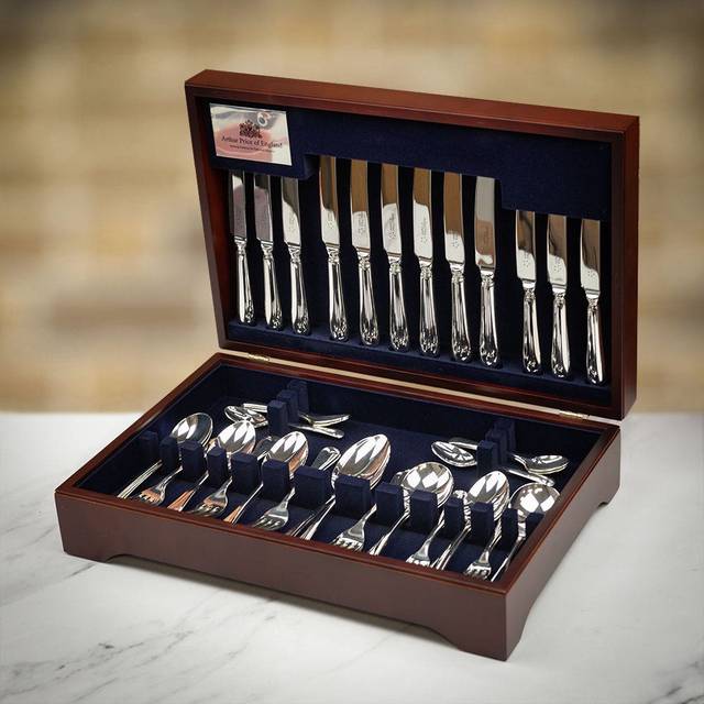 Arthur Price of England Old English Sovereign Silver Plate 44 Piece Canteen FREE Six Tea Spoons