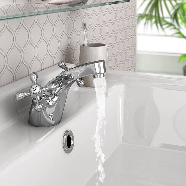 Fornah Waterfall Tap - Chrome (10cm)