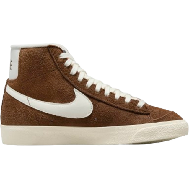 (4.5) Nike Blazer Mid 77 Vintage Womens Fashion Trainers in Brown White