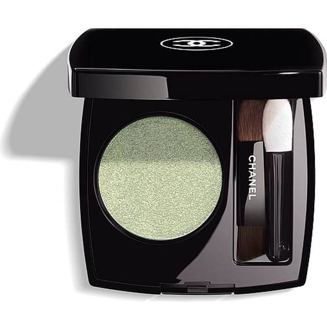 Chanel OMBRE ESSENTIELLE MULTI-USE LONGWEARING EYESHADOW