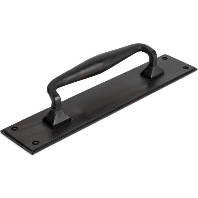 Pull Handle on Backplate - Beeswax (5.6cm H X 6.5cm W)
