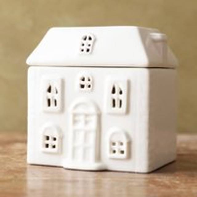 Ceramic House Oil Burner - White