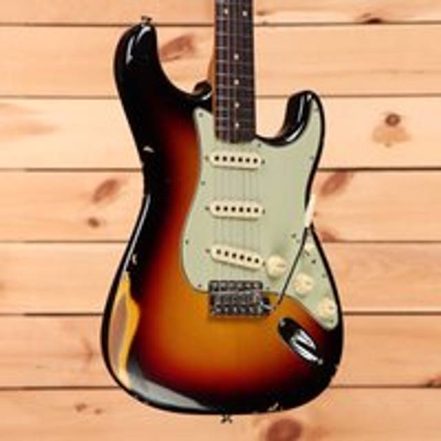 Fender Custom Shop Late 62 Stratocaster Relic 3-Color Sunburst #CZ574428