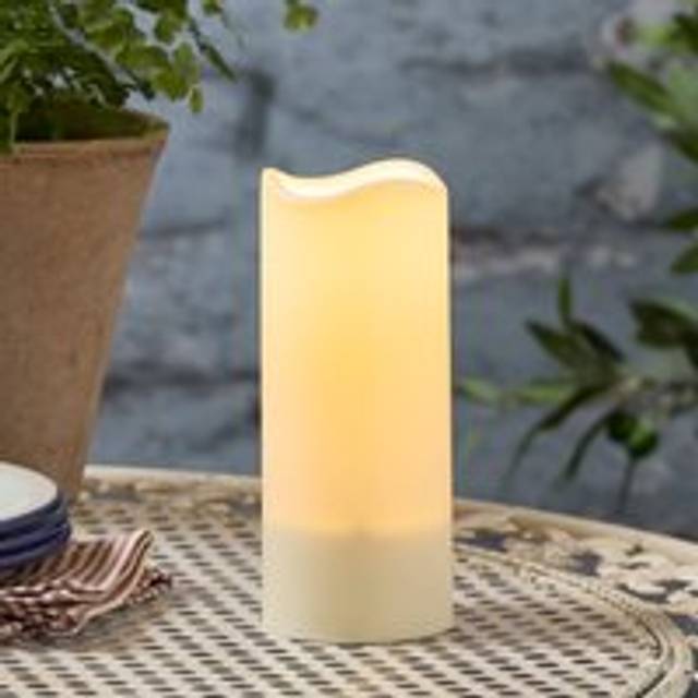 LED Solar Pillar Candle 18cm - Warm White