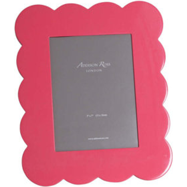 Pink Scalloped Lacquer Photo Frame