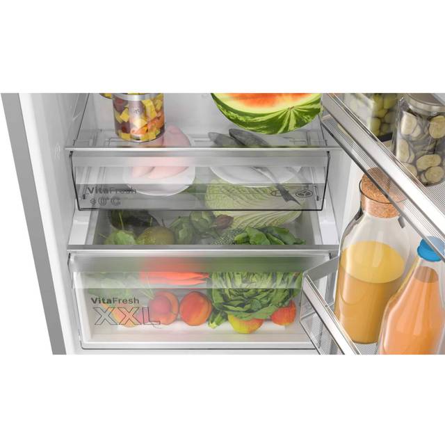KGN392LBFG Stainless Steel Series 4 70/30 No Frost Fridge Freezer (B-52301)