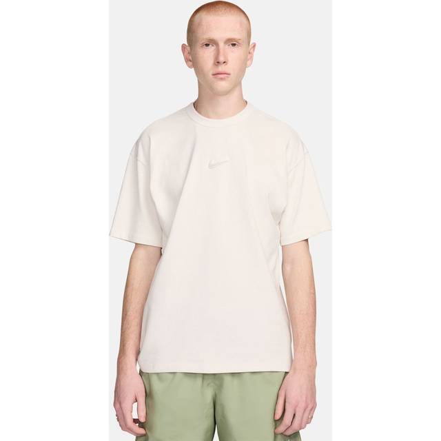 Nike – Premium Essentials – Naturvit t-shirt i oversize-Gul