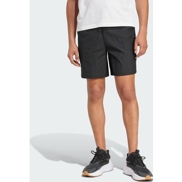 City Escape Woven Shorts - Black - L