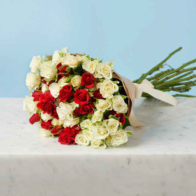 Beautiful Contrast Bouquet
