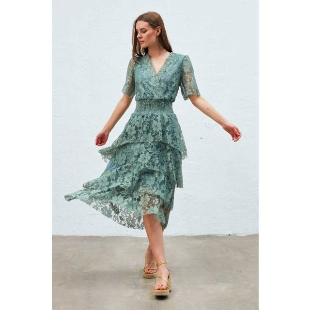 Gusto Womens Lace Tiered Dress in Mint - Size Small