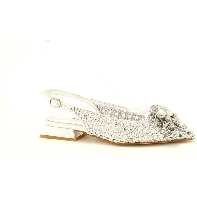 Raffia Flat Shoe with Jewel Flower
