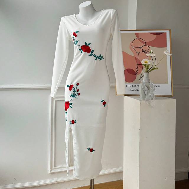 SHEIN Women Elegant Long Sleeve Dress With Simple Print