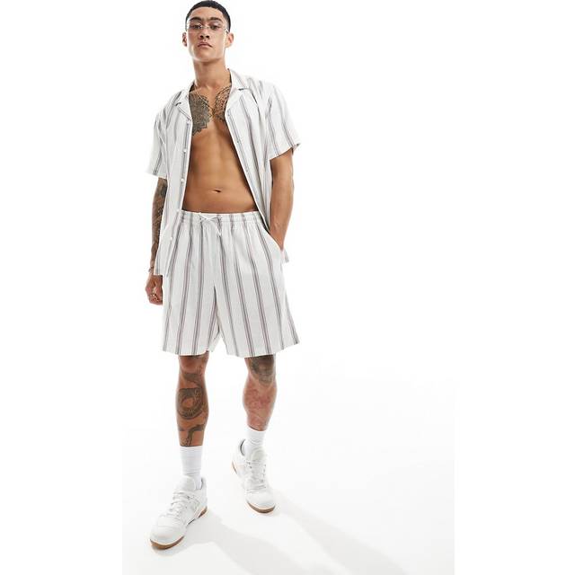 New Look Men's White Stripe Relaxed Fit Linen Blend Shorts - M