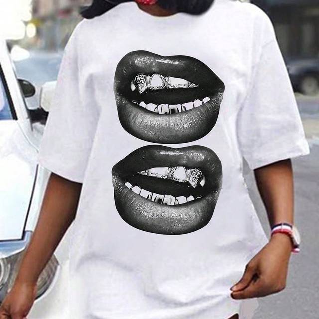 Slaydiva Women Casual Minimalist Lips & Gold Teeth Pattern Loose Fit Round Neck Short Sleeve T-Shirt Dress, Cotton Blend, Summer