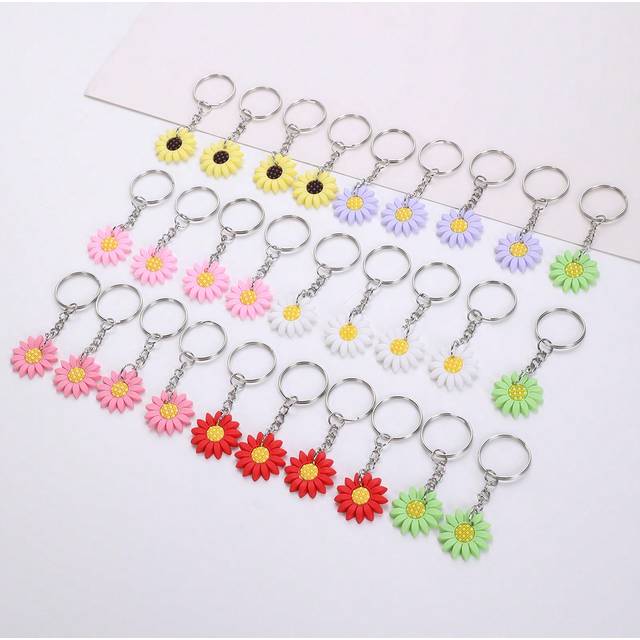 SHEIN 28pcs/Set Cartoon PVC Daisy And Sunflower Keychain For Women, Cute Accessories For Wallet, Backpack, Luggage, Party Favor
