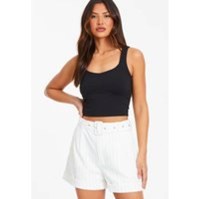 Quiz Womens White Pinstripe Tailored Shorts - Size 6 UK
