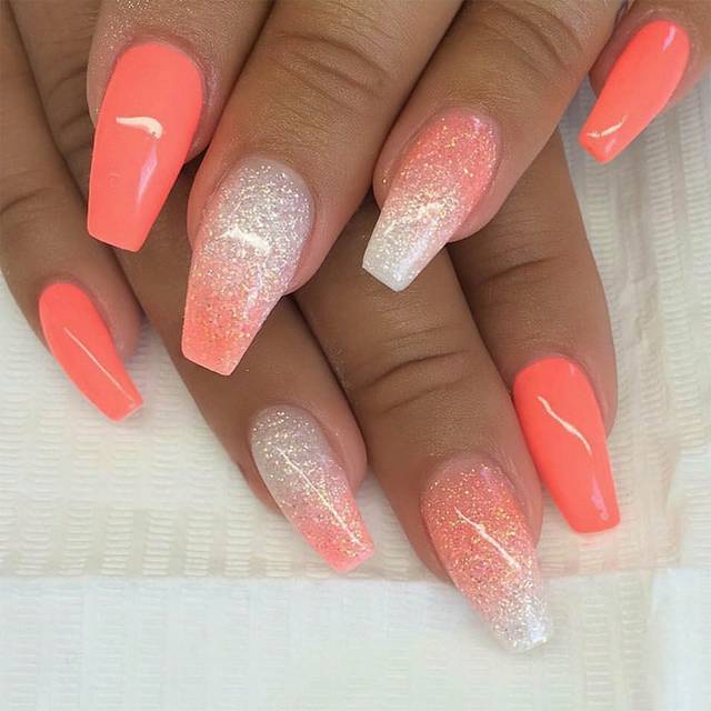 SHEIN 24pcs/Set Ballet Press-On Nails With Pink Gradient Sparkly Design, Make Your Nails More Charming, Suitable For All Women, Comes With Gel Nail File Nai