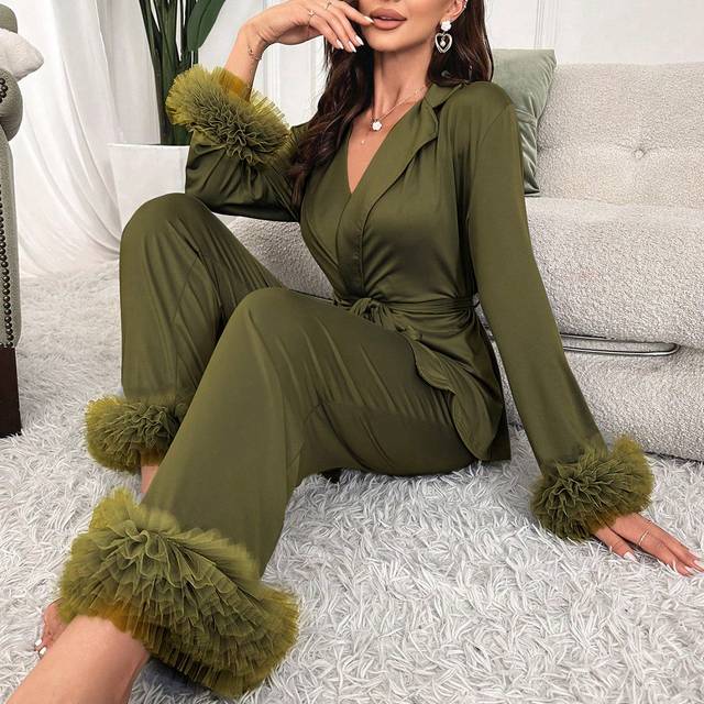 SHEIN Women&#39;s Solid Color Contrast Mesh Sleeve Cuffed Top And Pants Pajama Set