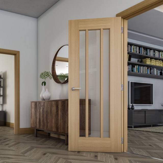 Deanta Norwich Oak Glazed Internal Door (Size: 1981 x 762mm, Thickness: 35mm)