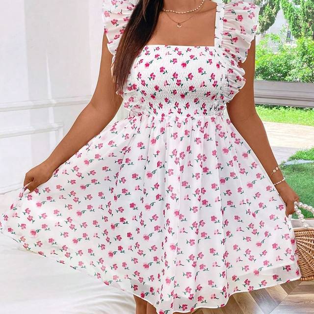 Sweetra Plus Size Women&#39;s Square Neck Dress (Random Floral Pattern)
