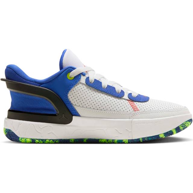 新品　ナイキ　ジョーダンDAY1 EO GS 24.5㎝ Jordan DAY1 EO Big Kids' Shoes. Nike.com