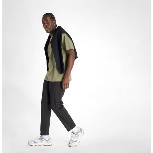 New Balance Men's Athletics Standard Tapered Pant 30" in Black Cotton Twill, size 2X-Large - 2XL