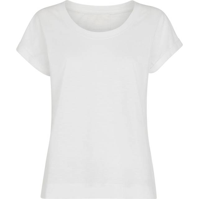 Wilma Solid T-Shirt - WHITE - London-based brand Whistles is renowned for creating timeless pieces with contemporary edge. Understated yet of-the-moment, each piece is carefully created with high-low dressing in mind. From cosy knits and relaxed jeans to slip skirts and floral dresses, Whistles is your one stop shop for creating the ultimate capsule wardrobe.