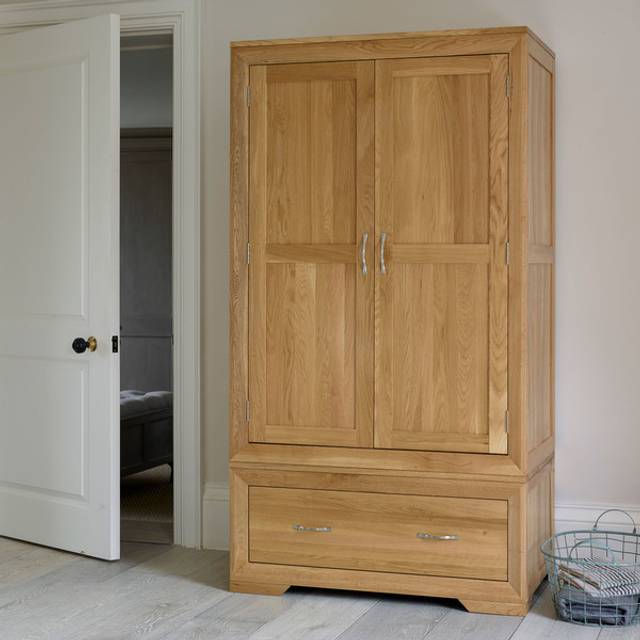 Natural Solid Oak Wardrobes - Double Wardrobe - Bevel Range - Oak Furnitureland