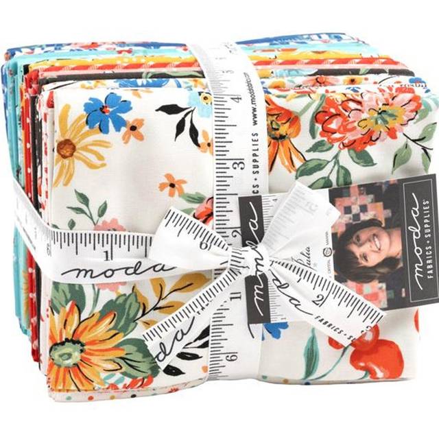 Moda Fabrics Julia Fat Quarter Bundle by Crystal Manning 11920AB