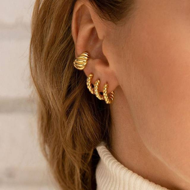 9ct Gold Huggie Hoop Earrings