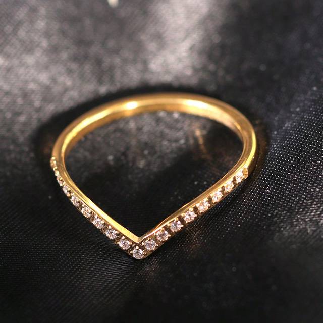 SHEIN 1pc V-Shaped Cubic Zirconia Ring With 18K Gold Plating And Cubic Zirconia Jewelry Gift For Women, Mother, Wife, Girls, Birthday Gift