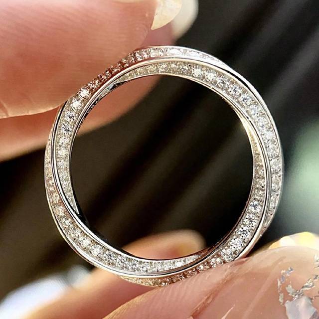 SHEIN S925 Sterling Silver Full Rhinestone Decor Exquisite Luxury Fashion Mobius Ring, Suitable For Gift, Date, Party, Daily Wear, Women&#39;s Fine Jewelry, Ran
