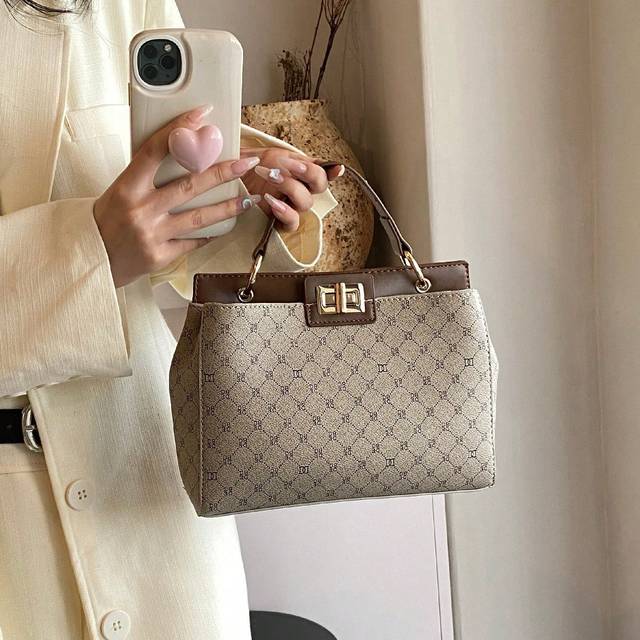 Dedoo Fashion Hot European Retro Ladies Can Double-Sided Use Of Design Handbags, Custom Printed Scratch-Resistant Materials, Holiday Gifts, Middle-Aged Moth