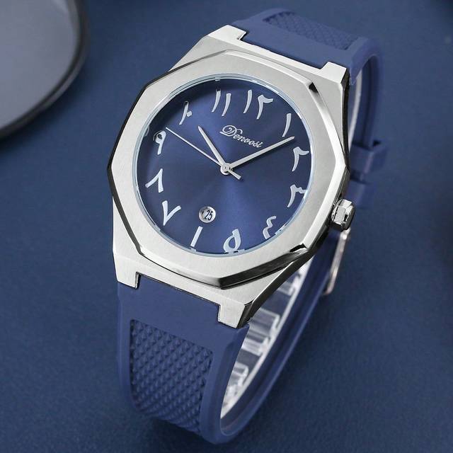 SHEIN DENVOSI Men Fashion Business Casual Waterproof Quartz Wristwatch With Silicone Band, Arabic Numerals, Date Function, Daily Decor