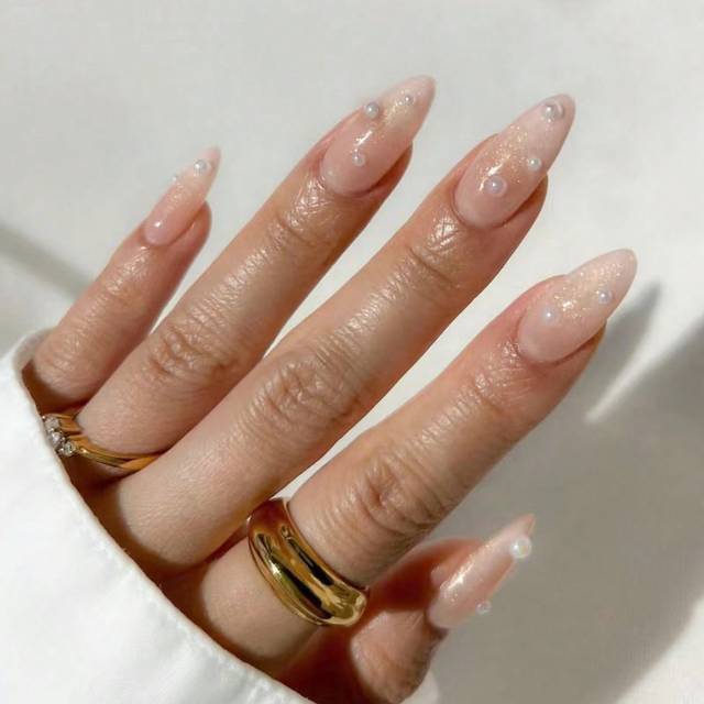 SHEIN 10pcs Handmade Nude Gradient Gold Pearl Wearable Nail Stickers, Fashionable & Luxurious Press On Nails Nail Supplies