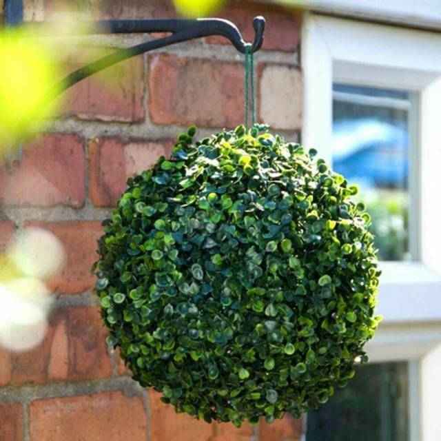 Solar Powered Topiary Ball With 20 LED Lights