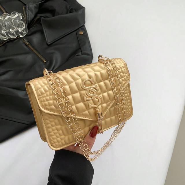 SHEIN Mini Letter And Tassel Decor Square Chain Bag, Textured Quilted Detail Shoulder Bag For Women, Wallet