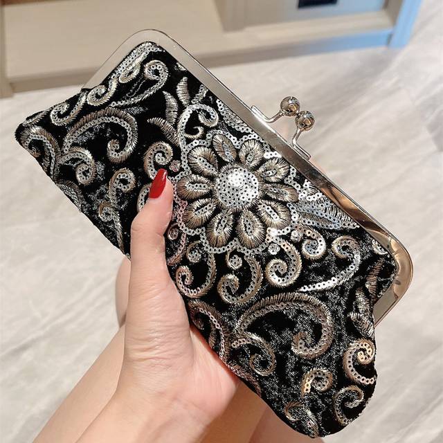 SHEIN Moonlit EveBag Glamorous, Elegant, Exquisite, Quiet Luxury Sequin, Stylish, Luxury, Shiny Floral Embroidered Evening Bag Sequin Decor Kiss Lock Glitte