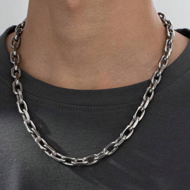 SHEIN 1pc European And American Style Handmade Titanium Steel Necklace, Ins Popular Personality Men&#39;s Fashion Necklace, Suitable For Couples