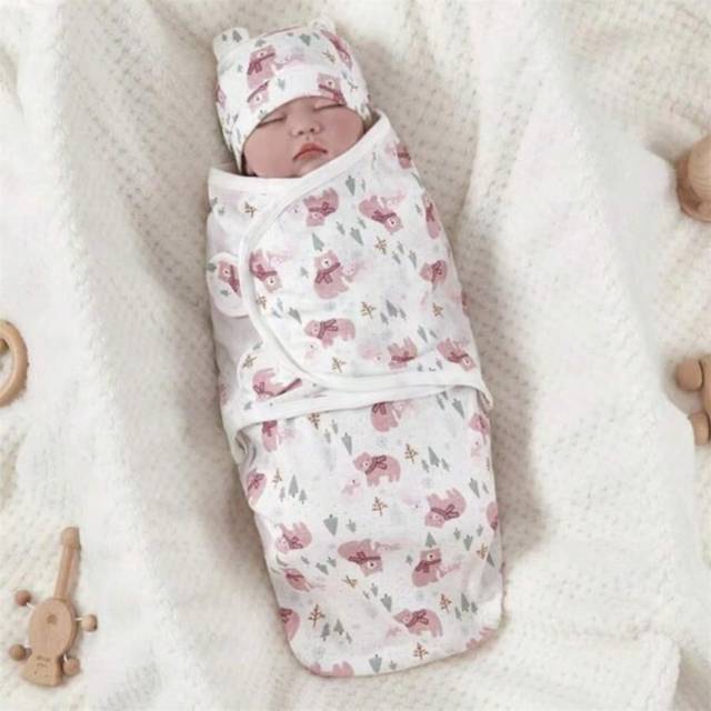 SHEIN 1set Newborn Swaddle Blanket & Hat, Baby Blanket Wrap Swaddle, Anti-Kick Sleeping Bag, For 0-6 Months Baby, Unisex Love Valentine
