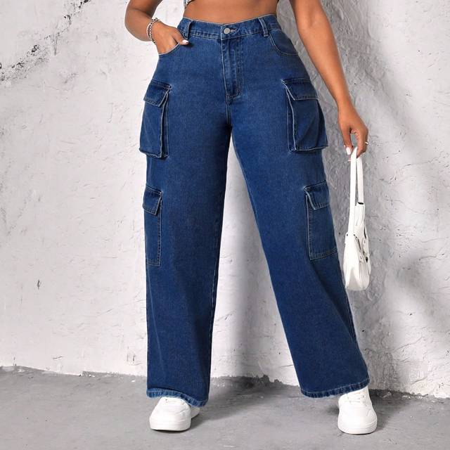 SHEIN Plus High Waist Flap Pocket Cargo Boyfriend Jeans